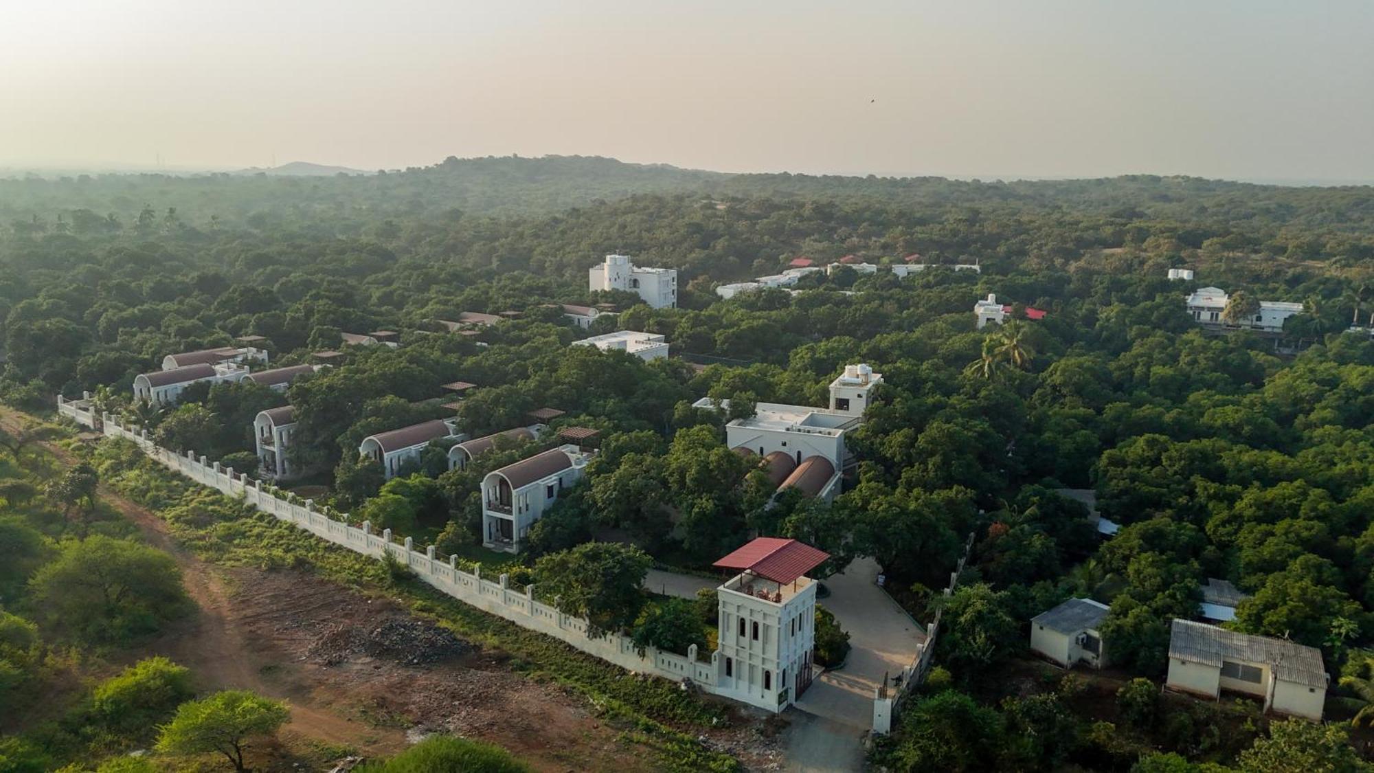 Le Casa Lion Resort A Premium Resort In Sasan Gir Esterno foto